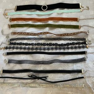 Chokers (13 pieces)